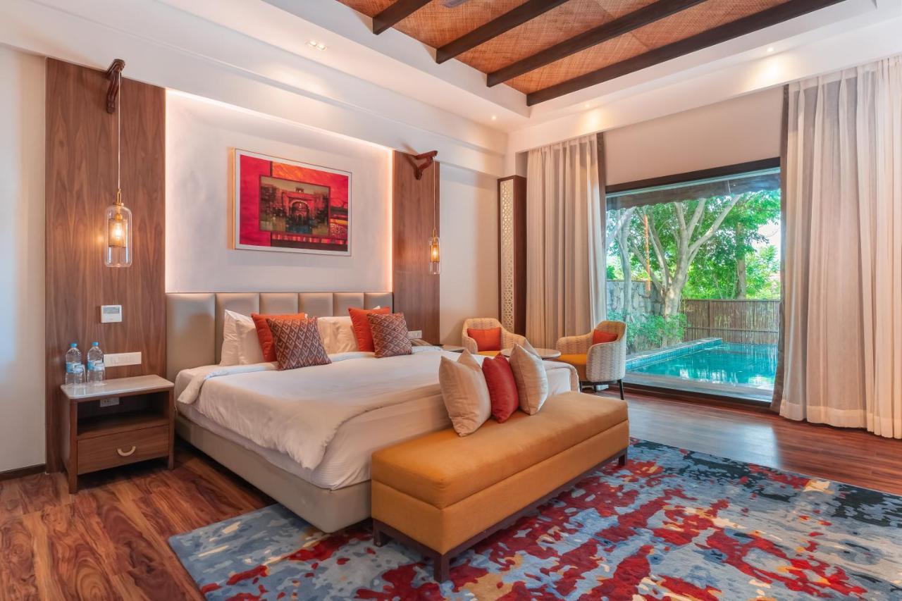 Hotel The Ananta Udaipur Esterno foto
